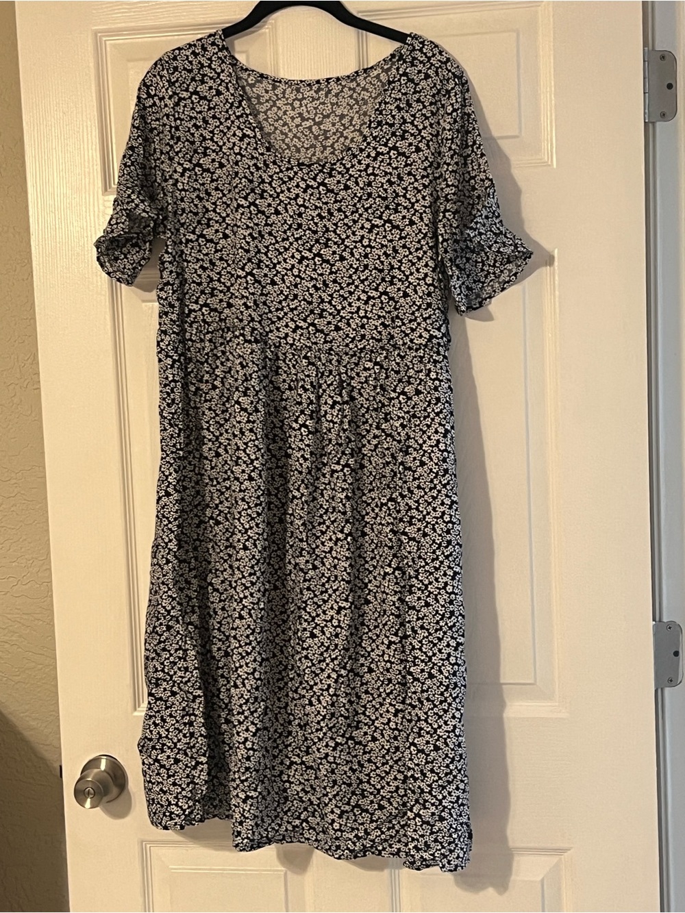 SHEIN Black Midi Dress with White Floral Pattern